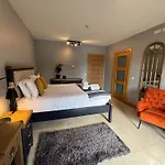 Fab View (adults Only) 4*